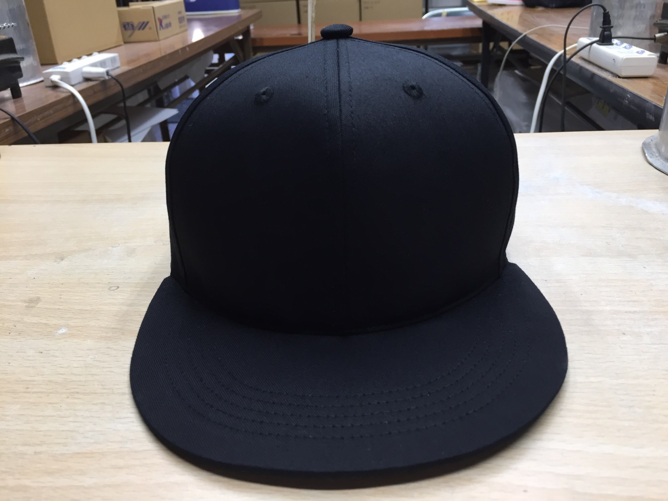 【OEM事例7】商社様のオリジナルキャップの帽子OEMを行ったケース